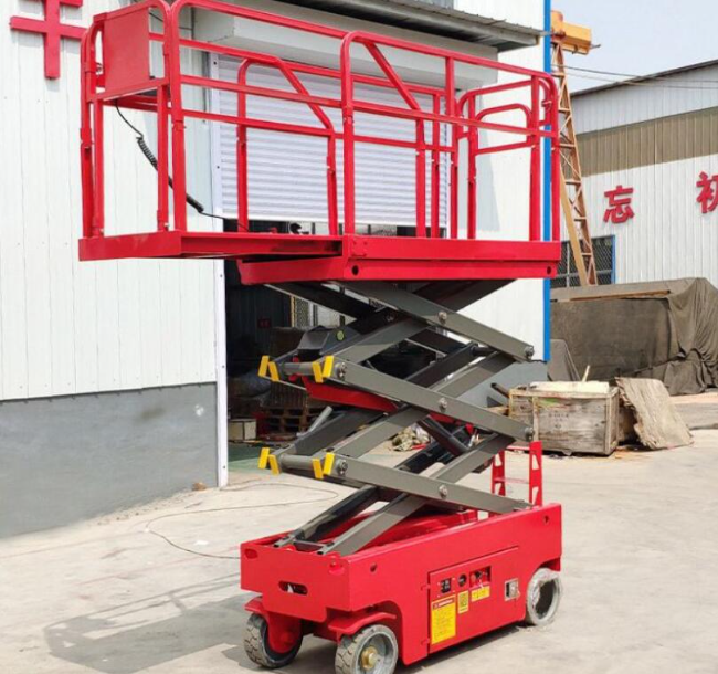 人民路街道移动剪叉式升降机